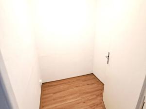 Pronájem bytu 1+1, České Budějovice, Kubatova, 50 m2