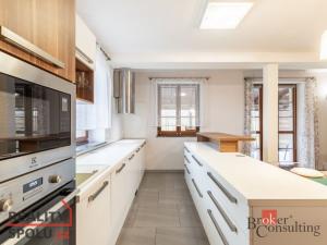 Prodej rodinného domu, Javorník, 296 m2