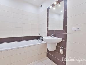 Pronájem bytu 1+1, Brno, Horácké náměstí, 40 m2
