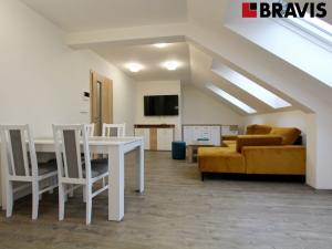 Pronájem bytu 3+kk, Pozořice, U školy, 80 m2