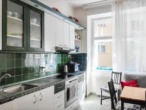 Prodej bytu 1+1, Praha - Staré Město, U obecního dvora, 48 m2