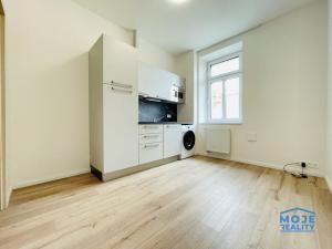 Pronájem bytu 2+kk, Plzeň - Jižní Předměstí, Kotkova, 32 m2