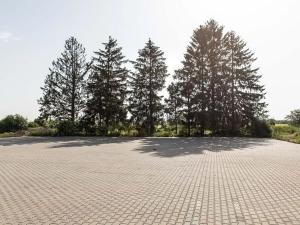 Pronájem komerčního pozemku, Praha - Horní Počernice, Náchodská, 200 m2