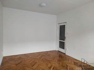 Pronájem bytu 2+1, Zlín - Malenovice, Chelčického, 57 m2