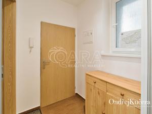 Prodej bytu 2+kk, Praha - Žižkov, Biskupcova, 45 m2