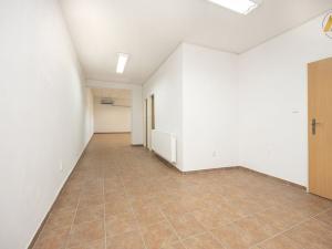 Pronájem obchodního prostoru, Písek - Budějovické Předměstí, Nádražní, 106 m2