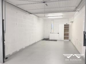 Pronájem garáže, Praha - Prosek, Lovosická, 17 m2