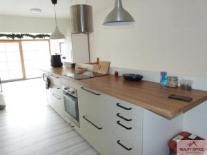 Pronájem bytu 2+kk, Děčín - Děčín XXI-Horní Oldřichov, Alešova, 65 m2