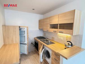 Pronájem bytu 2+kk, Praha - Záběhlice, Jetelová, 39 m2