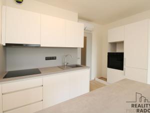 Pronájem bytu 1+kk, Praha - Háje, Výstavní, 37 m2