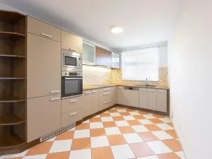 Pronájem rodinného domu, Spojil, U Lípy, 142 m2