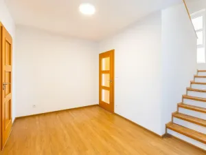 Pronájem rodinného domu, Spojil, U Lípy, 142 m2