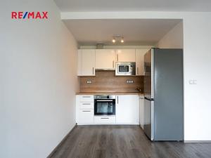 Prodej bytu 1+kk, Kolín, Pálavská, 34 m2