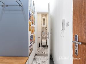 Pronájem bytu 2+kk, Praha - Karlín, Peckova, 64 m2