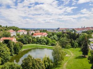Pronájem bytu 1+kk, Praha - Břevnov, Nad Kajetánkou, 17 m2