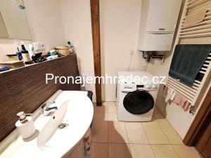 Pronájem bytu 2+kk, Hradec Králové, Okružní, 62 m2