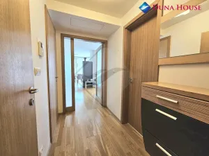 Prodej bytu 1+kk, Praha - Žižkov, Ke kapslovně, 64 m2