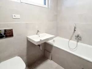 Pronájem bytu 2+kk, Praha - Žižkov, Dagmar Burešové, 55 m2