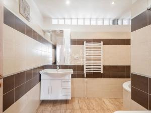 Prodej bytu 3+1, Praha - Kamýk, Písnická, 86 m2