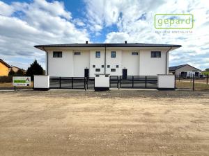 Prodej bytu 6+kk a větší, Bavoryně - Na Lhotkách, 165 m2