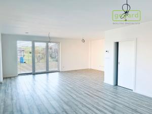 Prodej bytu 6+kk a větší, Bavoryně - Na Lhotkách, 165 m2