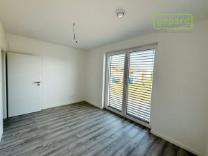 Prodej bytu 6+kk a větší, Bavoryně - Na Lhotkách, 165 m2