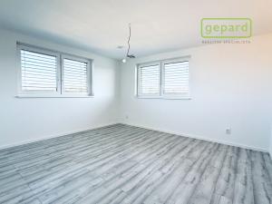 Prodej bytu 6+kk a větší, Bavoryně - Na Lhotkách, 165 m2