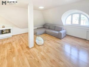 Pronájem bytu 3+kk, Praha - Vršovice, Vršovické náměstí, 140 m2