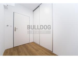 Pronájem bytu 2+kk, Praha - Libeň, Zenklova, 43 m2