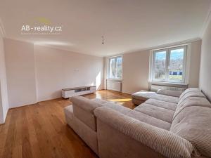 Prodej vícegeneračního domu, Hostomice, Čapkova, 248 m2