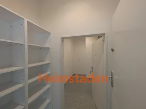 Pronájem kanceláře, Karviná - Nové Město, tř. Osvobození, 141 m2