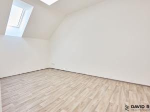 Pronájem kanceláře, Rajhrad, Stará pošta, 33 m2