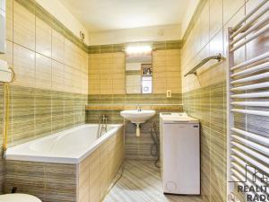 Prodej bytu 2+1, Vratimov, Strmá, 40 m2