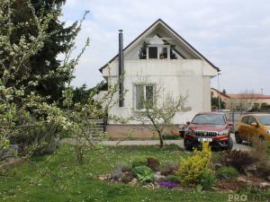 Prodej rodinného domu, Káraný, K Přívozu, 224 m2