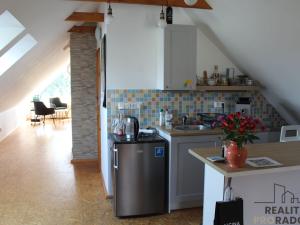 Prodej rodinného domu, Káraný, K Přívozu, 224 m2