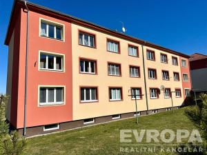 Prodej bytu 2+1, Březová, Hlavní, 57 m2