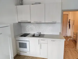 Pronájem bytu 1+kk, Praha - Stodůlky, Holýšovská, 28 m2