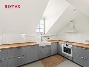 Pronájem bytu 2+1, Praha - Vinohrady, Na Kozačce, 124 m2