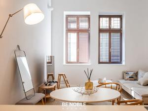 Prodej obchodního prostoru, Praha - Smíchov, Na Valentince, 100 m2