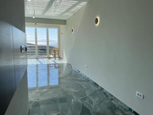Prodej bytu 2+kk, Kruče, Černá Hora, 89 m2
