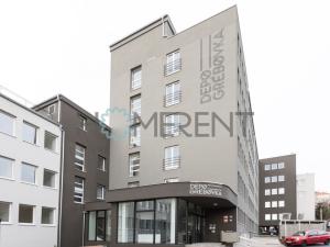 Pronájem bytu 1+kk, Praha - Vinohrady, Perucká, 25 m2