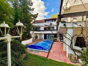 Pronájem bytu 1+1, Praha - Hlubočepy, Pod Ateliéry, 60 m2
