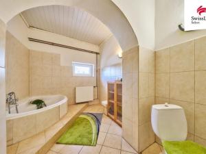 Prodej vícegeneračního domu, Královec, 263 m2