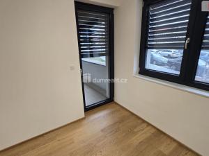 Pronájem bytu 2+kk, Praha - Žižkov, Šrámkové, 52 m2