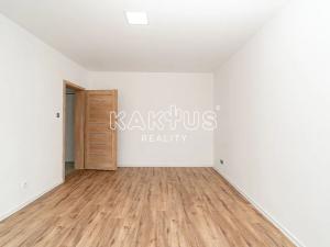 Pronájem bytu 1+1, Ostrava, Bulharská, 34 m2