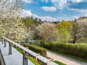 Pronájem bytu 3+kk, Praha - Liboc, Naardenská, 127 m2