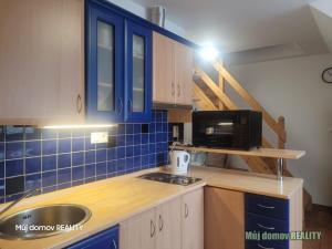 Pronájem bytu 2+kk, Praha - Řeporyje, Loučná, 38 m2
