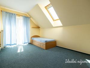 Pronájem bytu 5+kk, Praha - Kolovraty, Meduňková, 150 m2