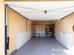 Pronájem bytu 5+kk, Praha - Kolovraty, Meduňková, 150 m2