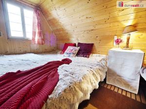 Prodej zahrady, Třebenice, 1596 m2